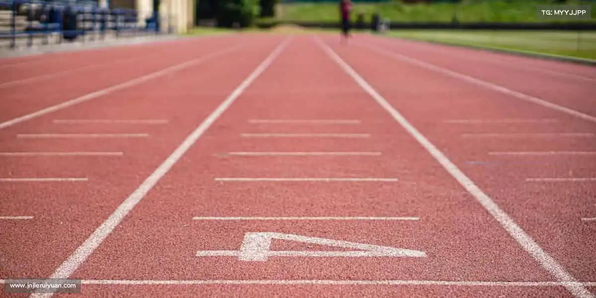 <strong>DB电竞官网</strong>🎾挥动球拍，让每一次击打都充满力量！